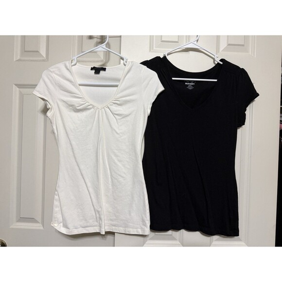 Express, Old Navy Tops - Y2K Express Old, Navy Vintage 1 Ivory 1 Black Lot Of 2, Size Small T Shirts Tops